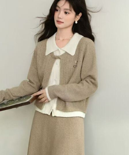 프랑스식 디자인 센스 페이크 레이어드 긴팔 스웨터 여성 코트 2026 새로운 가을 겨울 부드러운 작은 키 세트