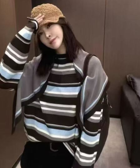 고급 센스 스트라이프 니트 스웨터 여성 가을 숄 외부 가져 가라. 스택 착용 투피스 세트 이른 가을 한 부서 착용 가져 가라. chic 맨위