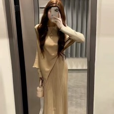 批发巨好看斗篷针织连衣裙子女早秋季2026新款千金风韩系穿搭套装长裙