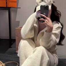 批发秋冬穿搭一整套连帽毛衣开衫外套女2026高级感显瘦针织阔腿两件套
