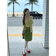 批发法式纯色温柔开衫蕾丝拼接吊带套装+松弛感<b class='q'>棉麻</b>粗纹理腰带<b class='q'>半身裙</b>