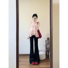 批发层层花边纯欲感A字吊带韩系设计感<b class='q'>上衣</b>+黑色修身牛仔喇叭<b class='q'>裤</b><b class='q'>两件套</b>