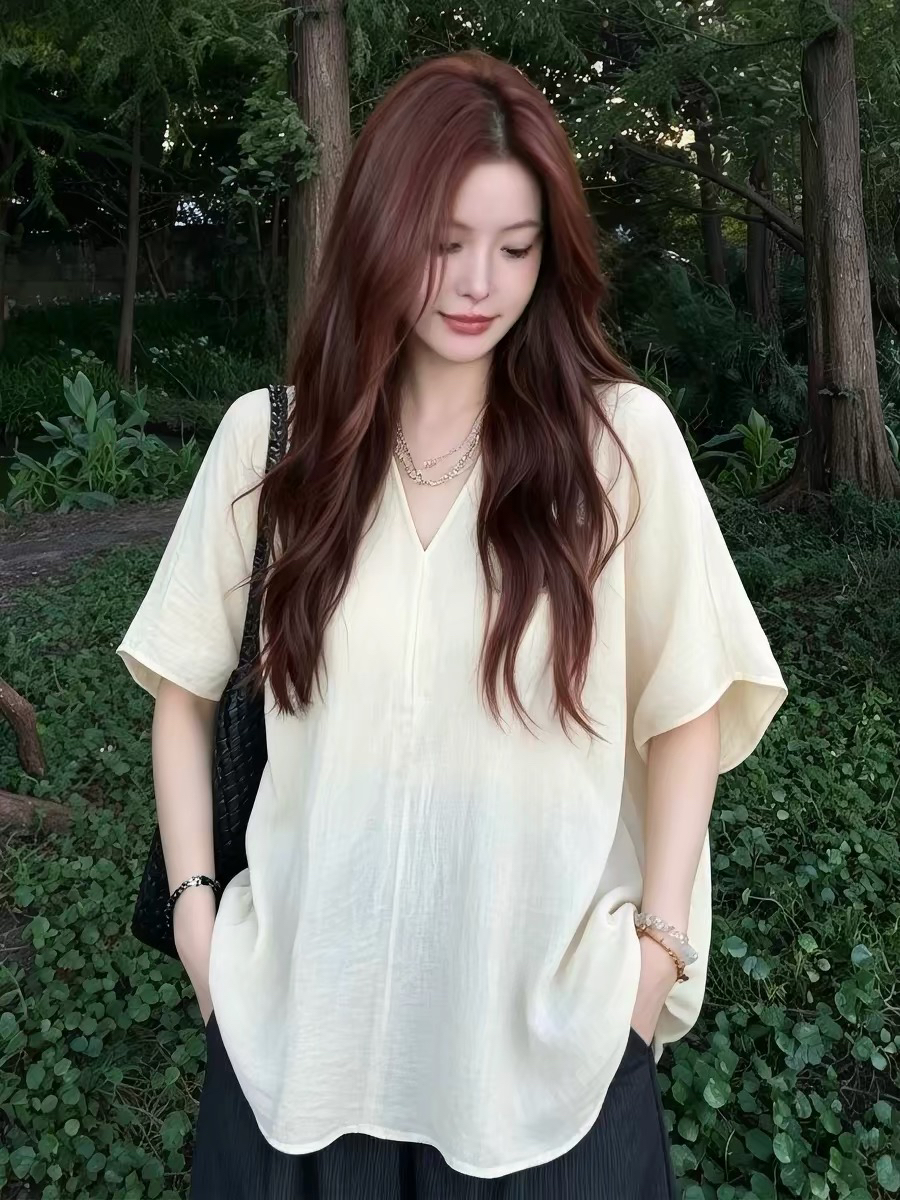 오래된 돈 바람 모방 아마 셔츠 반팔 여성 2026 새로운 고유 한 자이언트 잘 생긴 블라우스 디자인 센스 빅 사이즈 맨위 얇은