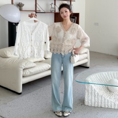 批发法式V领钩花镂空蕾丝衬衫女2025夏<b class='q'>大码</b>胖mm外搭罩衫波西米亚上衣