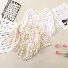 批发实拍新中式国风蕾丝镂空开衫短款披肩外套复古短款女外搭<b class='q'>旗袍</b>坎肩