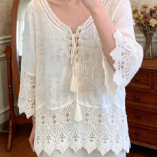 批发法式立体钩花镂空V领蕾丝上衣女喇叭袖系带显瘦百搭大码<b class='q'>衬衫</b>夏季