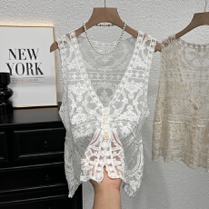 批发法式<b class='q'>甜美</b>蕾丝无袖背心外套女夏季时髦设计感V领气质外搭马甲上衣