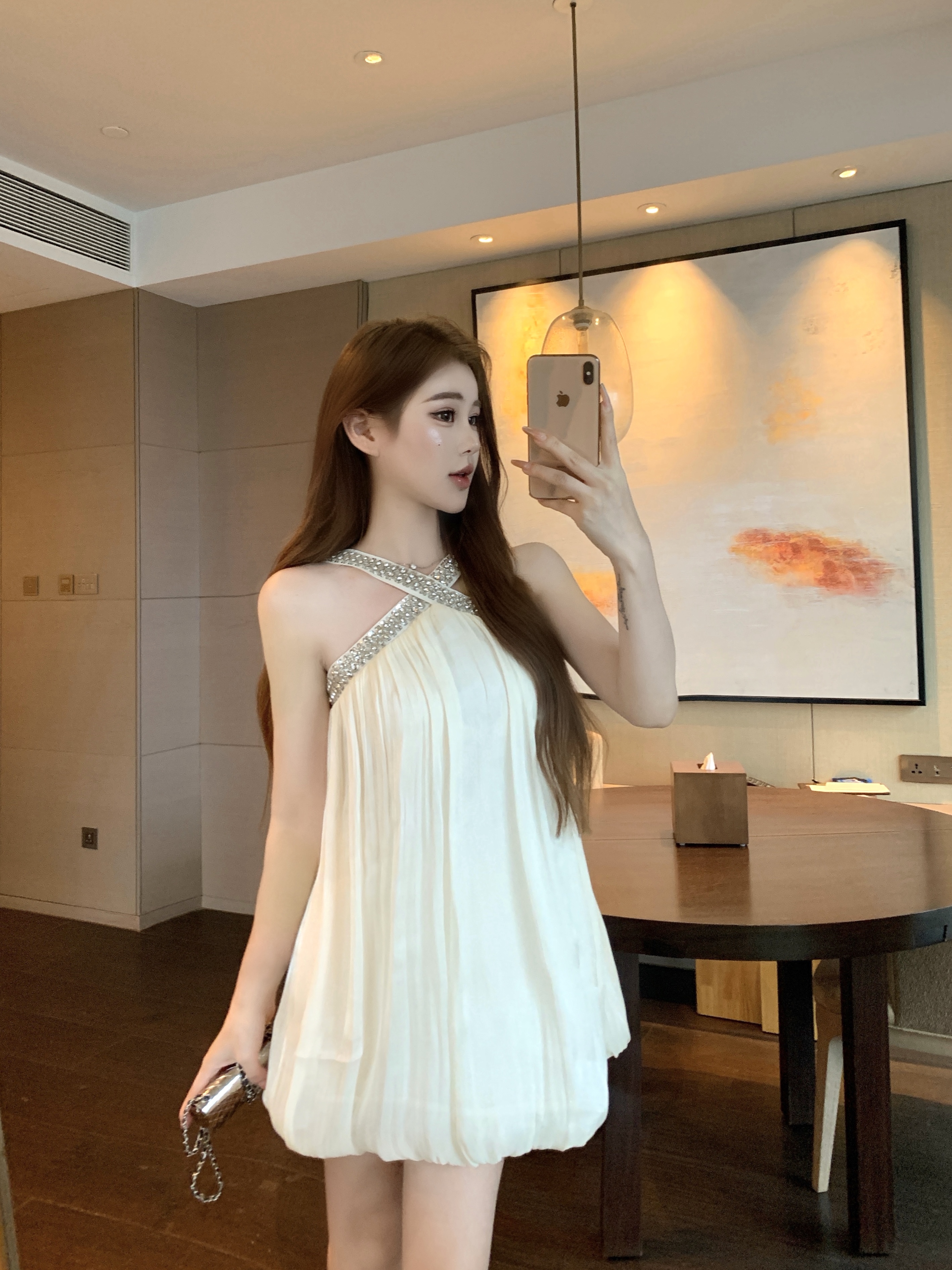 정가 실사 무거운 작업 다이아몬드 세팅 십자가 행침 목 루즈핏 슬림해 보이는 꽃밭 미니 스커트 드레스