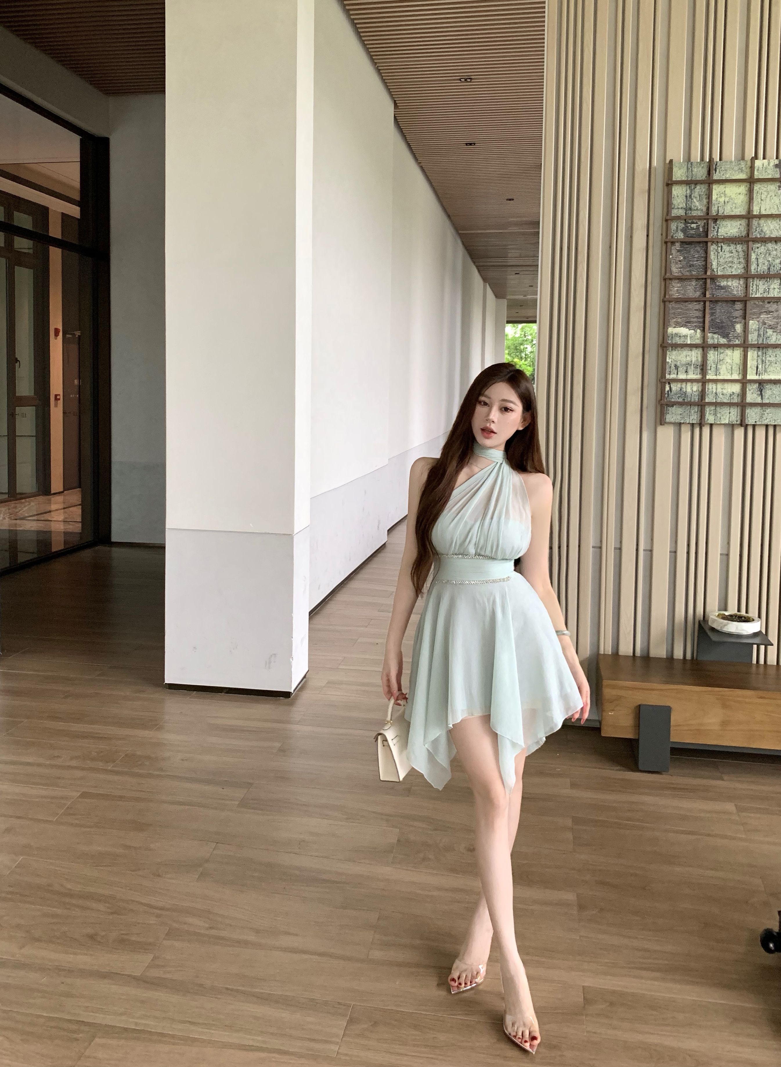 정가 실사 튜브탑 행침 목 하이웨이스트 슬림해 보이는 무거운 작업 못 훈련 불규칙 밑단 드레스