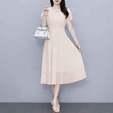 批发2026夏季法式设计感纯色时尚显瘦松紧腰轻奢长裙<b class='q'>连衣裙</b>裙子