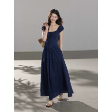 批发<b class='q'>欧洲站</b>2026夏季新款欧货时尚精品短袖复古风藏蓝色镂空绣花<b class='q'>连衣裙</b>