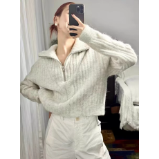 批发法式高级感灰色半拉链翻领<b class='q'>毛衣</b>女秋冬宽松慵懒针织衫内搭<b class='q'>羊绒</b>上衣