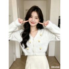 批发2026秋冬仿貂绒新款V领小香风名媛<b class='q'>短款</b>外套女法式复古针织开衫