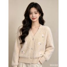批发2026秋冬仿水貂绒女早秋季高级感软糯毛衣别致韩版珍珠扣开衫