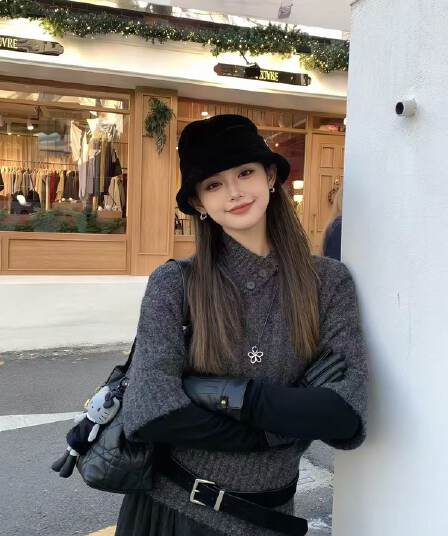 한 부서 2026 새로운 스웨터 부유 한 가족 천 골드 miu 부서 착용 가져 가라. 폴로 칼라 중간 소매 니트 스웨터 다용도