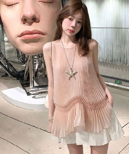 Pleat 그림자 암퇘지 빛 무거운 작업 플리츠 구슬 빛 센스 라운드 넥 민소매 인형 셔츠 맨위 여성 여름