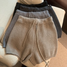 批发实拍实价 秋冬复古针织短<b class='q'>裤</b>