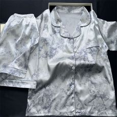 批发质感新款夏季冰丝仿<b class='q'>真丝</b><b class='q'>睡衣</b>女生短袖短裤<b class='q'>套装</b>小翻领爆款丝绸<b class='q'>睡衣</b>