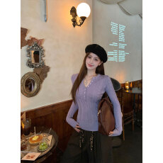 批发实拍~<b class='q'>大码</b>女装秋冬慵懒高级感内搭紫色修身长袖毛衣复古高腰阔腿