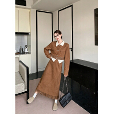 批发实拍～<b class='q'>大码</b><b class='q'>女</b>装复古灯芯绒短<b class='q'>外套</b>半身裙两件套胖MM藏肉显瘦套装<b class='q'>女</b>