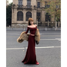 批发实拍实价 2026曲线<b class='q'>修身</b>镂空上衣高腰显瘦针织半身裙套装