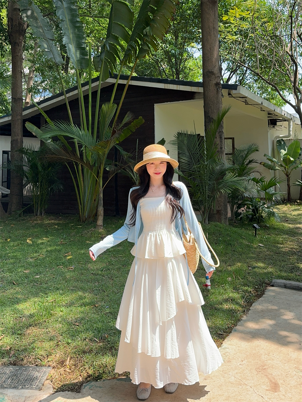 실사 봄 여름 프랑스식 달콤한 스타일 화이트 프릴 케이크 드레스 여성 다중 레이어 큰 진자 금액 슬림해 보이는 드레스