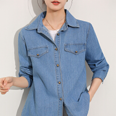 批发实拍#牛仔衬衫外套女秋<b class='q'>冬</b>2025新款正肩内搭叠穿小个子衬衣上衣