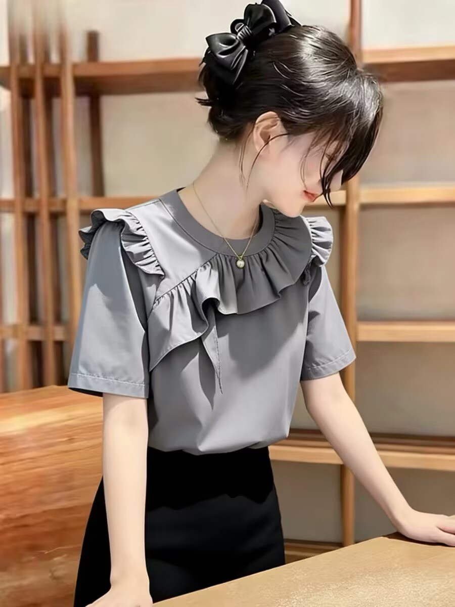 패션 부드러운 아름다운 회색 라운드 넥 프릴 반팔 티셔츠 여성 여름 새로운 외국 가스 연령 감소 다용도 맨위