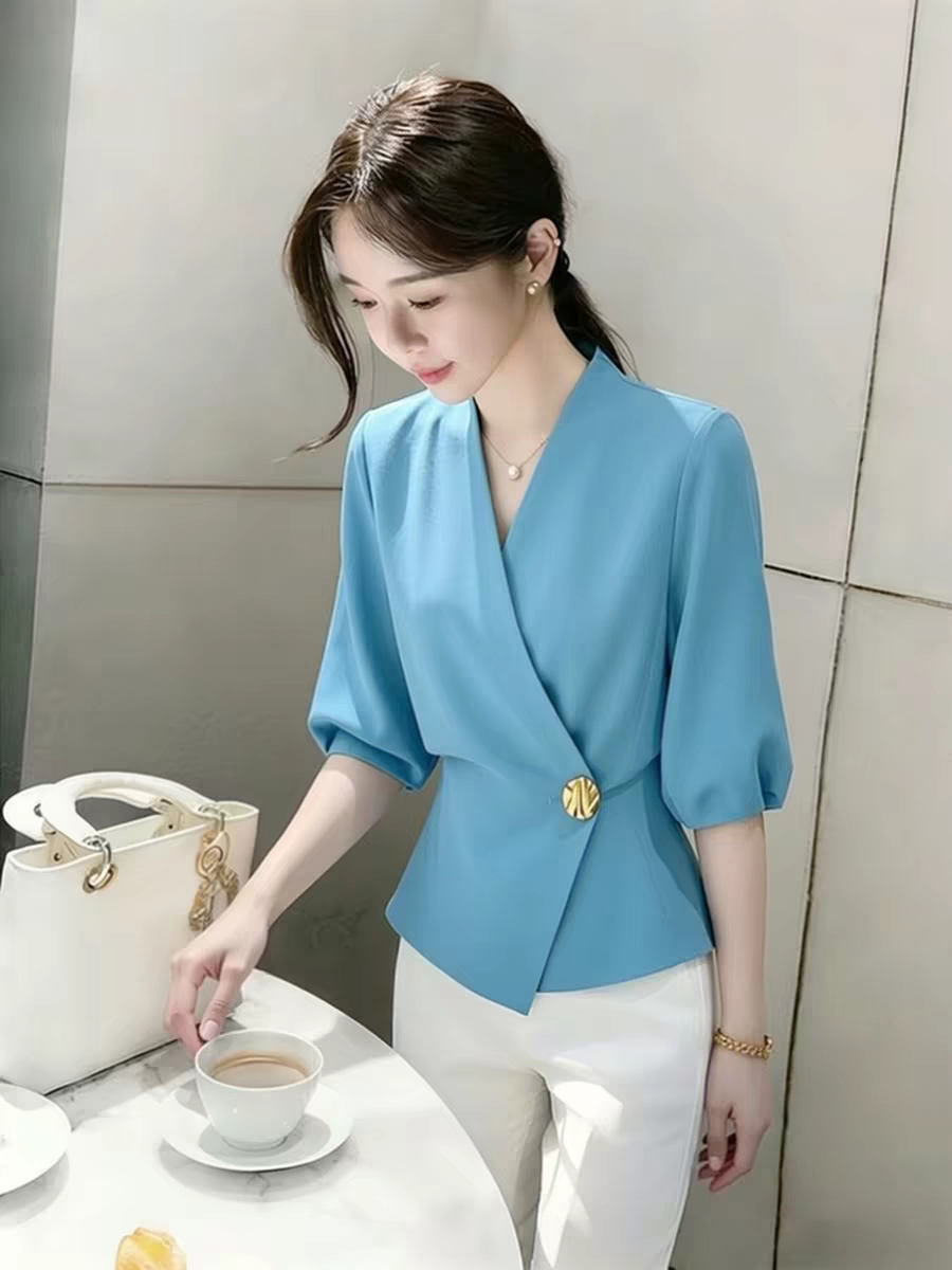 파란색 5 점 거품 소매 여성 셔츠 고급 센스 빛 럭셔리 연령 감소 외국 가스 프랑스식 사소한 아름다운 V넥 맨위 여름
