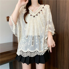 批发实拍<b class='q'>大码</b>波西米亚钩花镂空钉珠V领复古胖MM<b class='q'>雪纺</b>飞飞袖蕾丝上衣