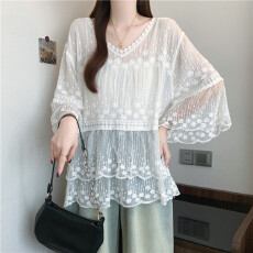 批发实拍大码复古蕾丝镂空七分袖短袖遮肚子喇叭袖防晒衣