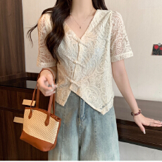 批发款蕾丝上衣