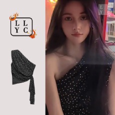 批发夏季穿搭法式斜肩波点<b class='q'>无袖</b>背心女修身设计感小众绑带露肩上衣