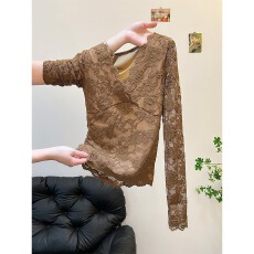 批发CHI大也池v领<b class='q'>蕾丝</b>带胸垫白色长袖打底衫女性感短款修身花边上衣