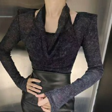 批发韩版<b class='q'>轻熟</b>风时尚印花挂脖设计修身长袖T恤2025秋冬新款显瘦上衣潮