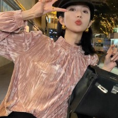 批发冰川美人 肌理感压褶丝绒艺术感堆堆领幻彩光泽感双色<b class='q'>衬衫</b>