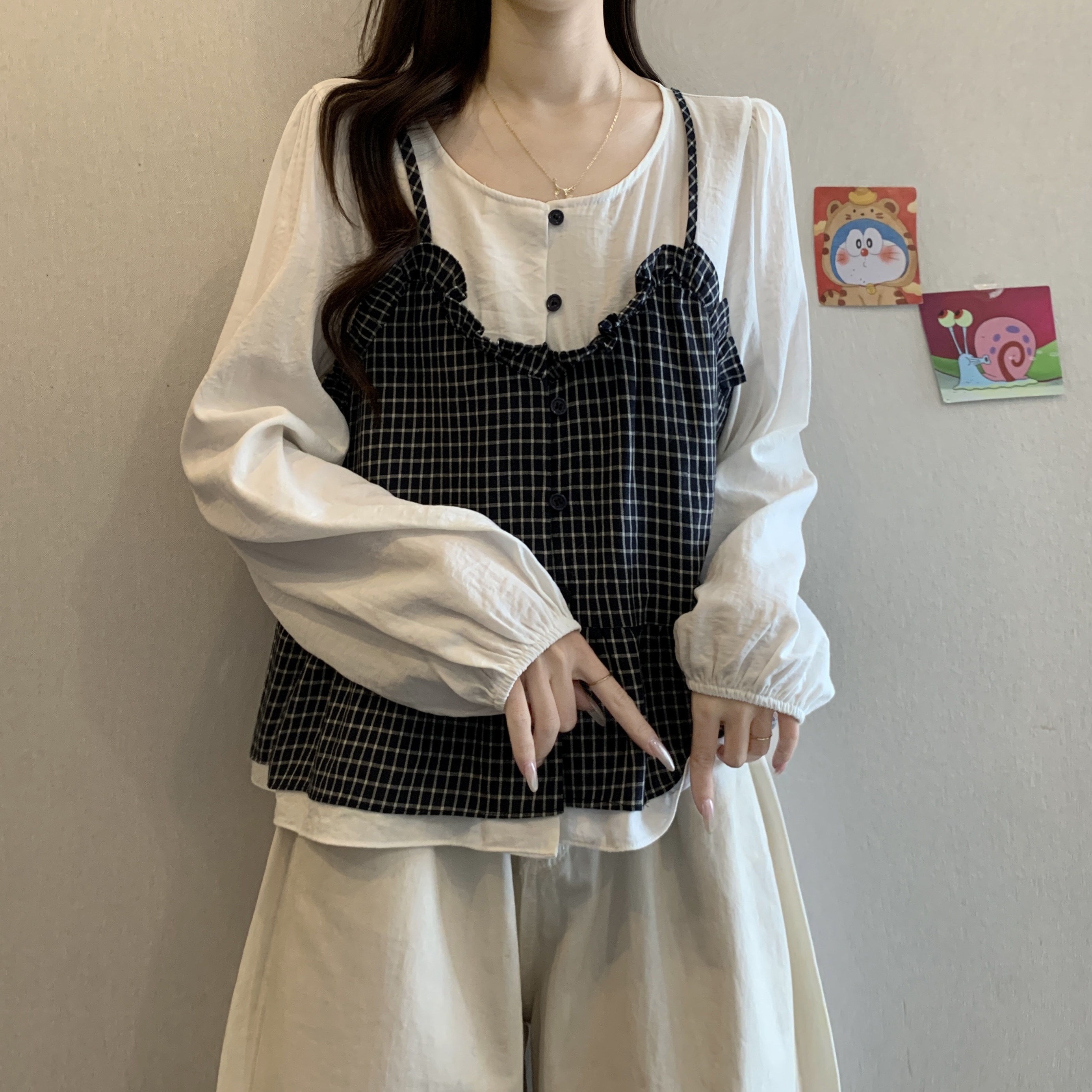 빅 사이즈 슬립 패치워크 체크무늬 페이크 레이어드 여성 셔츠 가을 2026 새로운 루즈핏 슬림해 보이는 캐주얼 다용도 맨위