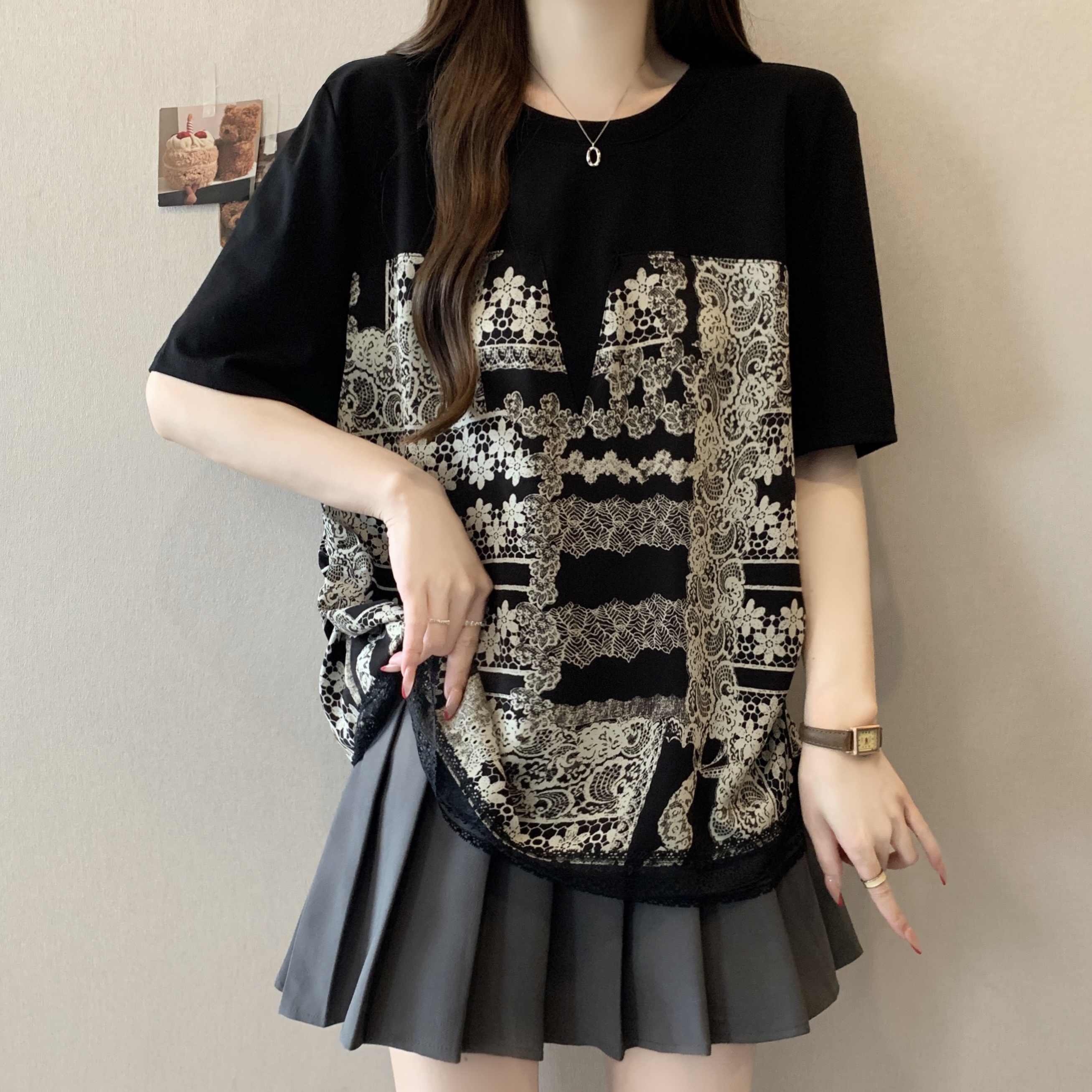 빅 사이즈 여성 의류 지방 mm 페이크 레이어드 꽃무늬 반팔 티셔츠 2026 여름 새로운 폭발 루즈핏 표지 배 맨위