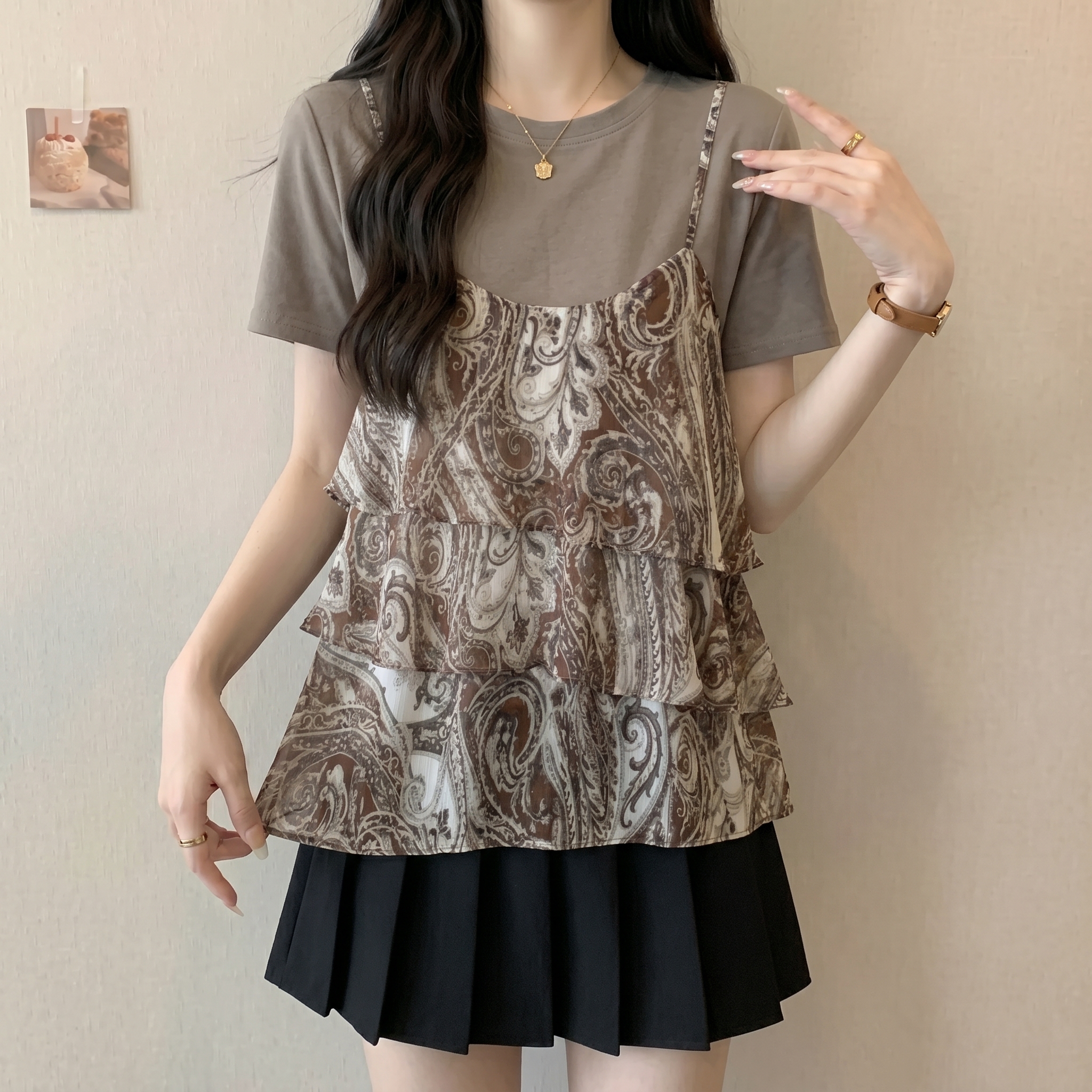 지방 mm 미니멀리즘 바람 여성 라운드 넥 프린트 슬립 페이크 레이어드 반팔 셔츠 슬림해 보이는 항구 바람 착용 잡아라. 의류