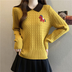 批发实拍大码<b class='q'>秋</b>冬老钱风撞色翻领绞花毛衣别致小马刺绣娃娃领针织衫