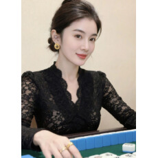 批发漂亮V领黑色蕾丝打底衫<b class='q'>女士</b>2026新款春秋内搭可外穿<b class='q'>小衫</b>修身上衣