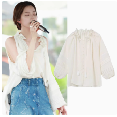 批发欧阳娜娜同款杏色木耳领露肩<b class='q'>灯笼袖</b>甜美法式宽松别致绝美<b class='q'>衬衫</b>上衣