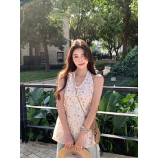 批发法式碎花挂脖<b class='q'>无袖</b><b class='q'>背心</b>女夏日独特绝美度假风收腰显瘦吊带小衫上衣