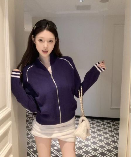 레트로 배색 지퍼 니트 스탠드 칼라 여성 코트 가을 2026 새로운 캐주얼 슬림해 보이는 오픈 가디건 긴팔 맨위 트렌디