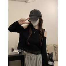 批发秋季2025新款小心机露肩<b class='q'>打底衫</b>流苏短款长袖T恤白色上衣女装