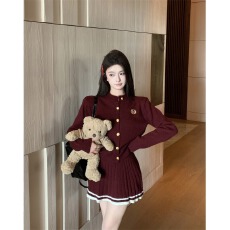 批发学院风甜美红色<b class='q'>长袖</b>毛衣针织开衫百褶半身裙<b class='q'>两件套</b>女