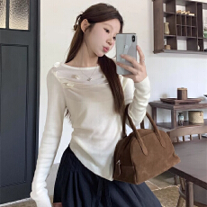 批发法式设计感立体花朵褶皱长袖<b class='q'>t</b><b class='q'>恤</b>女秋季不规则修身短款针织衫上衣