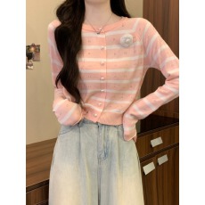 批发立体花朵黑白条纹<b class='q'>针织</b>开衫秋冬小众修身短款打底上衣