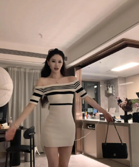 순수한 욕망 바람 여성 드레스 2026 여름 새로운 배색 스트라이프 오프숄더 몸매 가꾸기 패션 고급 센스 절묘한 미니 스커트