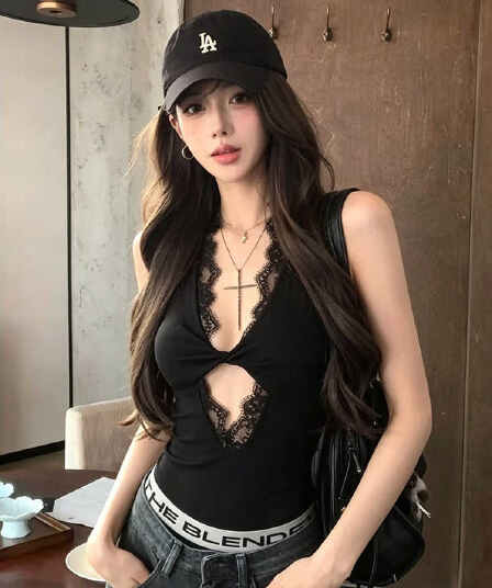 섹시함 핫걸 레이스 매듭 홀로우 아웃 민소매 올인원 조끼 여성 디자인 센스 디자인 센스 V넥 몸매 가꾸기 맨위 트렌디